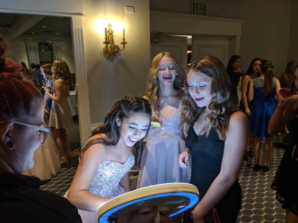 #1 roamer photo booth Philadelphia