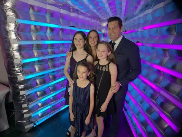 Home 9 The Party Man Photo Booths